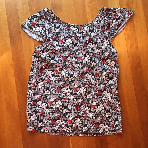 Top - Picture 2 of 2